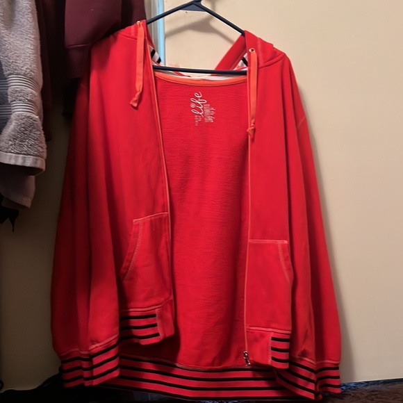 Ren jacket with stripes on the end of the sleeves and inside of hoodie - Picture 2 of 7